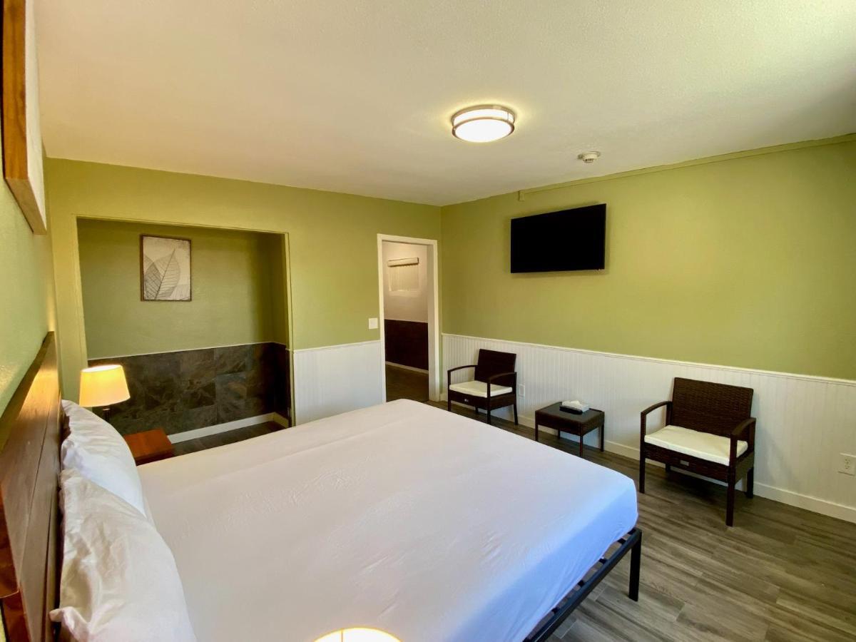 Europa Inn & Suites Desert Hot Springs Exterior foto